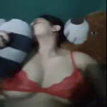 Video Bokep Terbaru Siswi Toket Gede Ngentot BH Merah