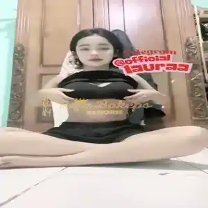 ABG Cantik Toket Besar Laura Terbaru