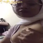 Jilbab Tobrut Grepe Nenen Sambil Coliin Suami
