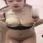 Siswi SMA Jilbab Cantik Laura Masturbasi Pake Dildo