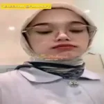 Video Hijaber Ekshibisionis Striptease Outdoor di Mall