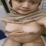Video Jilbab Cantik Telanjang Pamer Nenen Piercedley